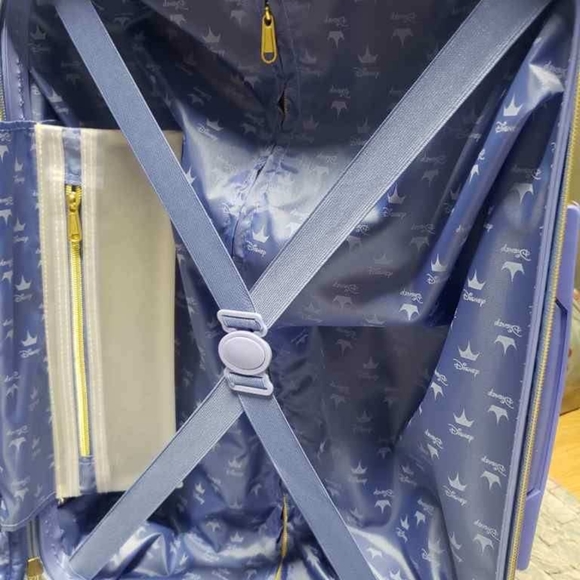 Disney Princess Suitcase - Picture 7 of 8